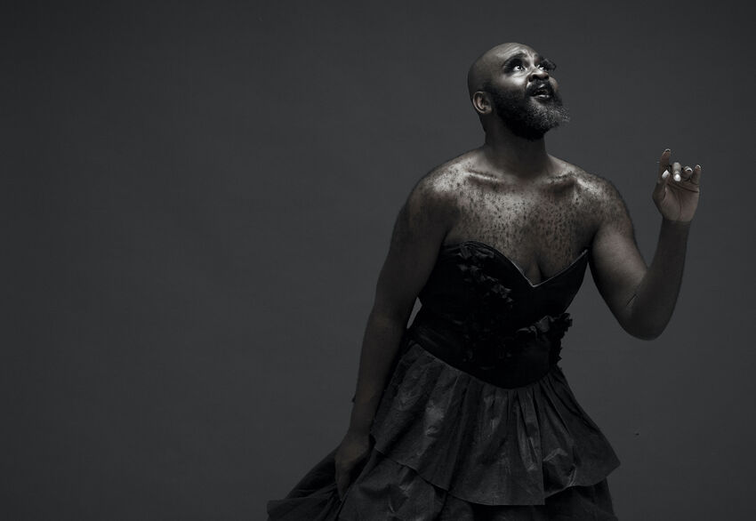 Le Gateau Chocolat  LIMINAL